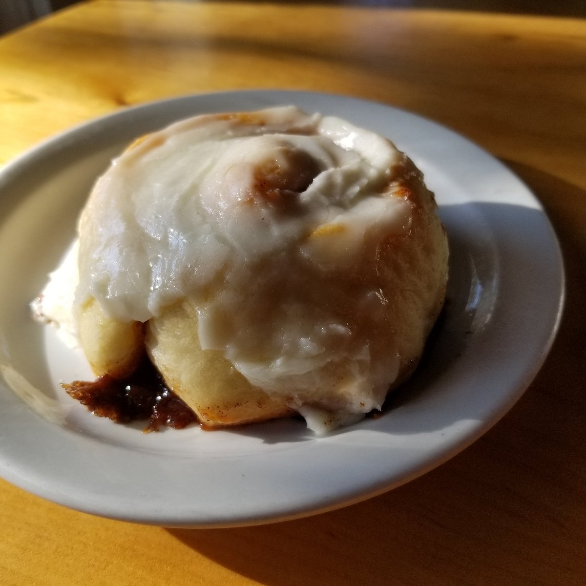 Blue House Bakery & Cafe signature dishes Biscuits and Gravy
Breakfast Burrito
Cinnamon Roll